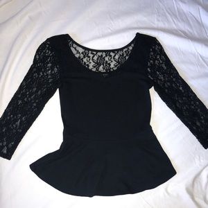 EXPRESS Black lace Peplum Top 🖤 S
